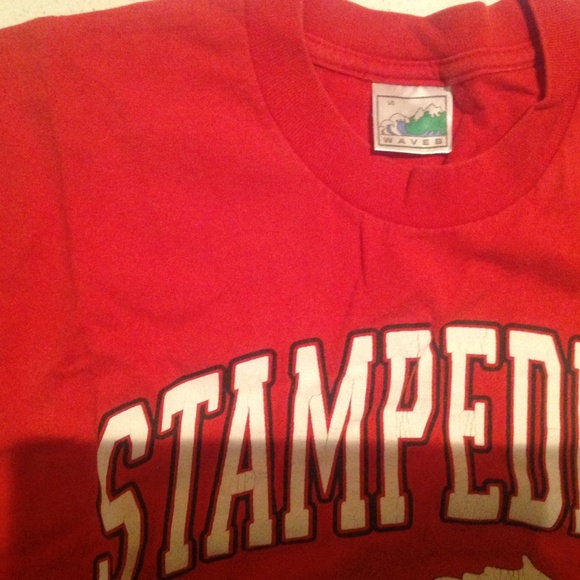 CFL Calgary Stampeders tshirt - Picture 3 of 4